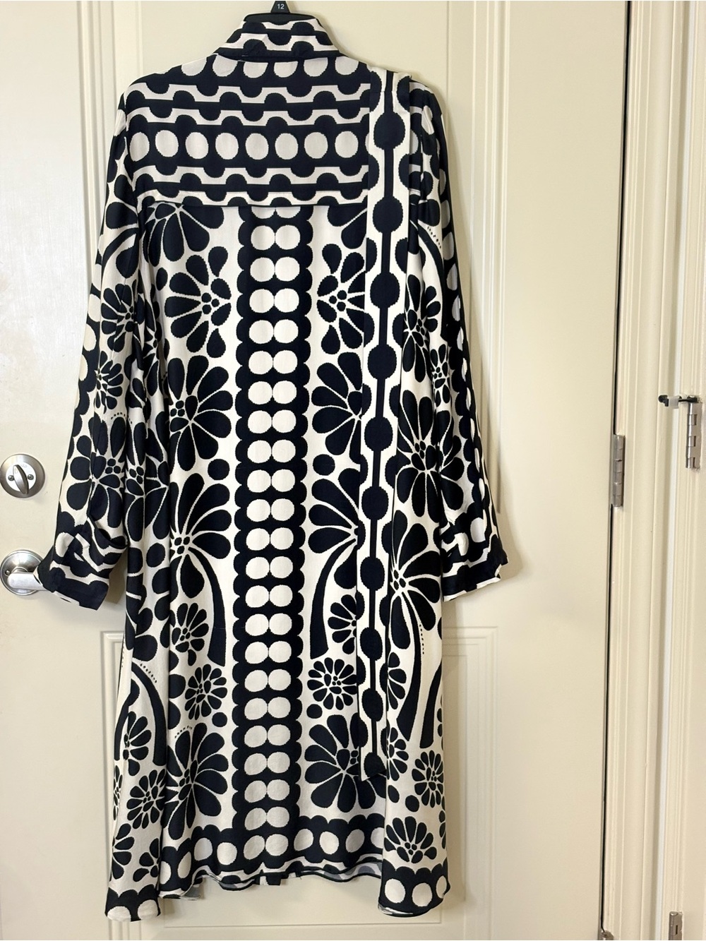 FARM RIO PALERMO Black Ivory Printed Shirt Dress / Belt Tie Waist SZ L EUC $260 - Picture 8 of 16
